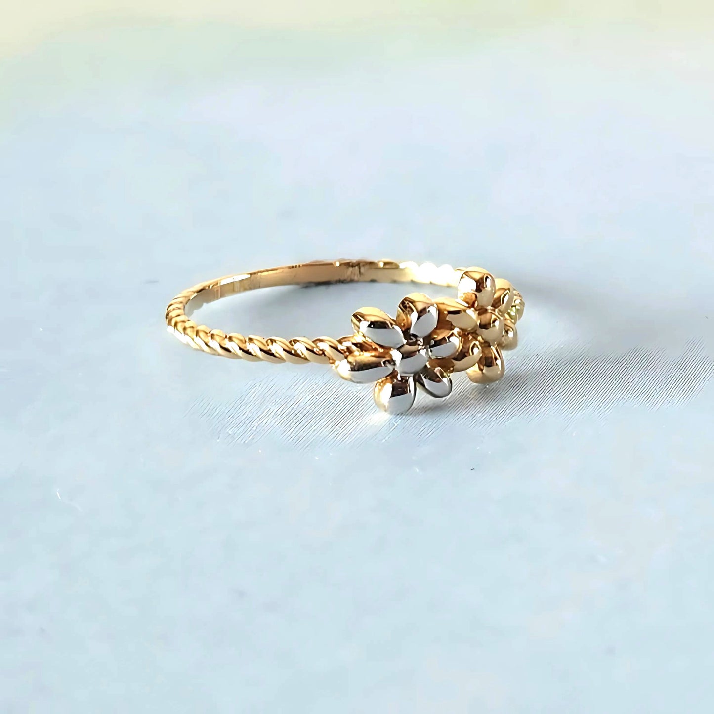 14k Double Daisy Ring
