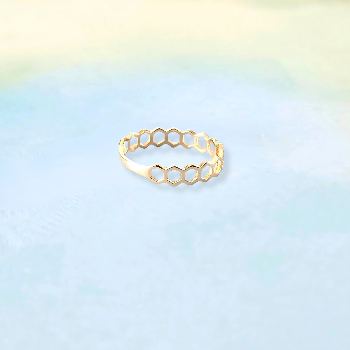 14k Honeycomb Ring