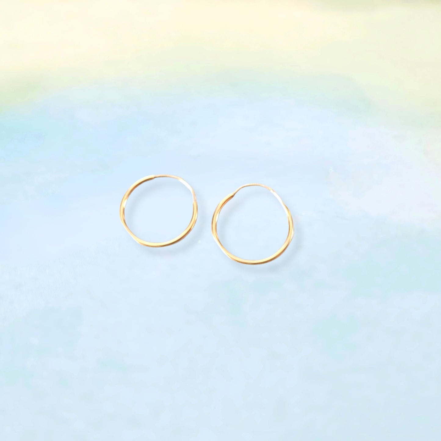 14k Minimal Huggies