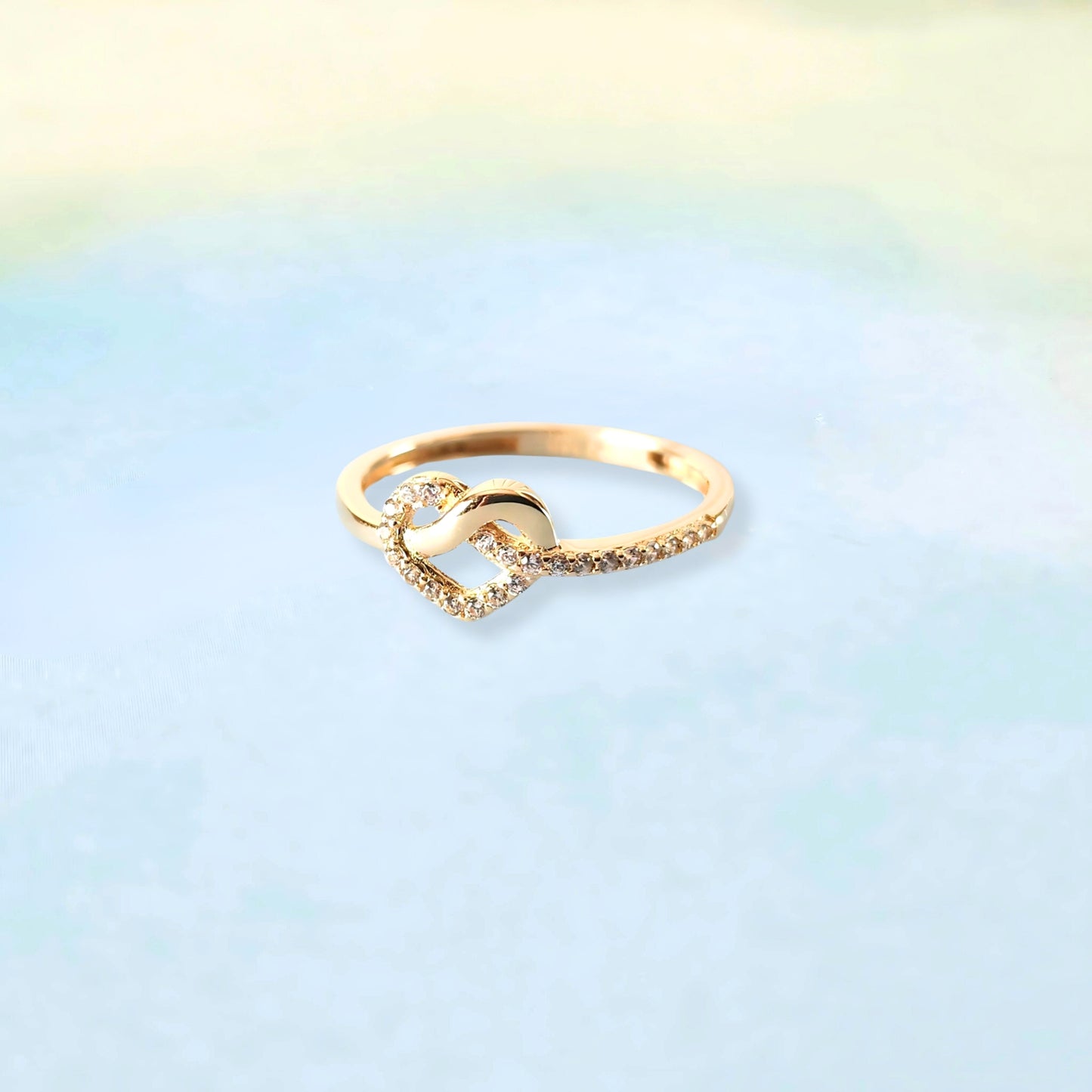 14k Heart Twist & Sparkle Ring