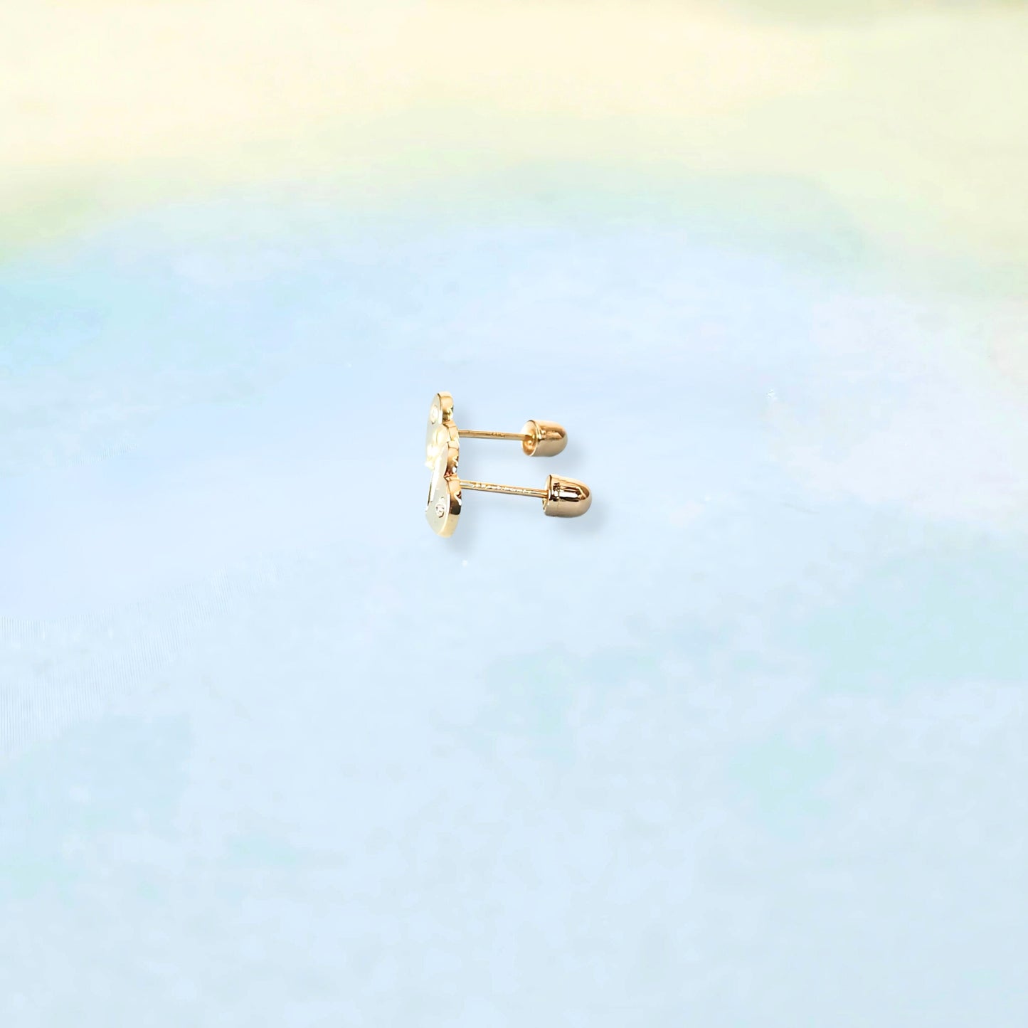14k Broken Hearts Sparkle Stud