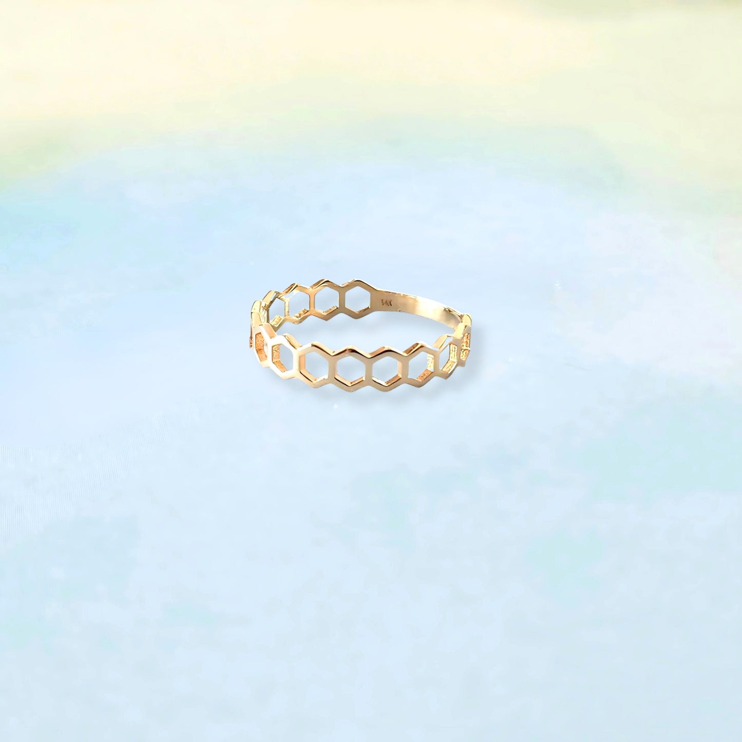 14k Honeycomb Ring
