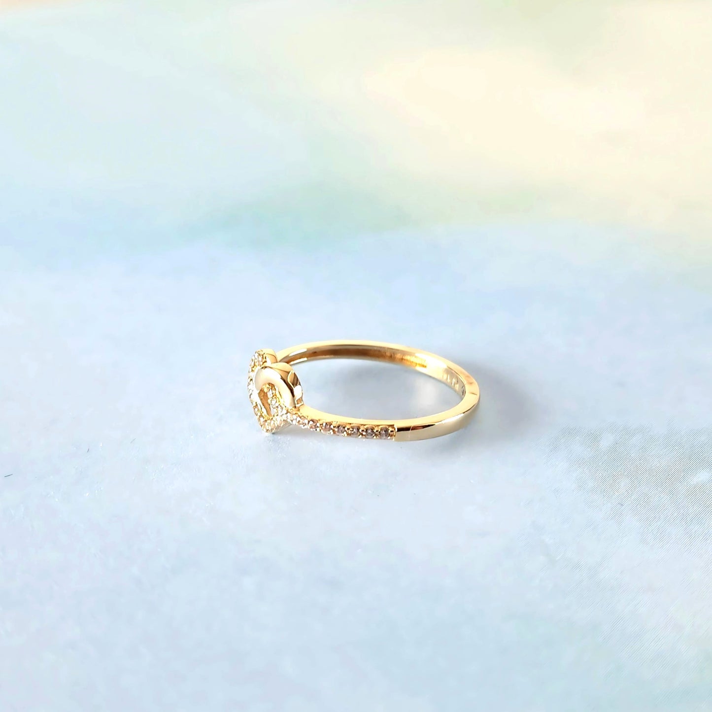 14k Heart Twist & Sparkle Ring
