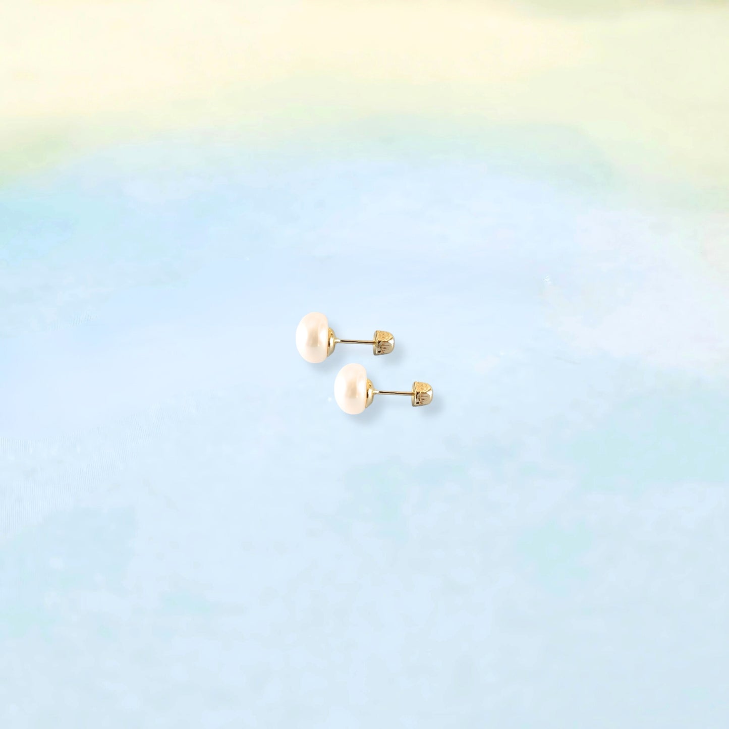 14k Pearl Studs