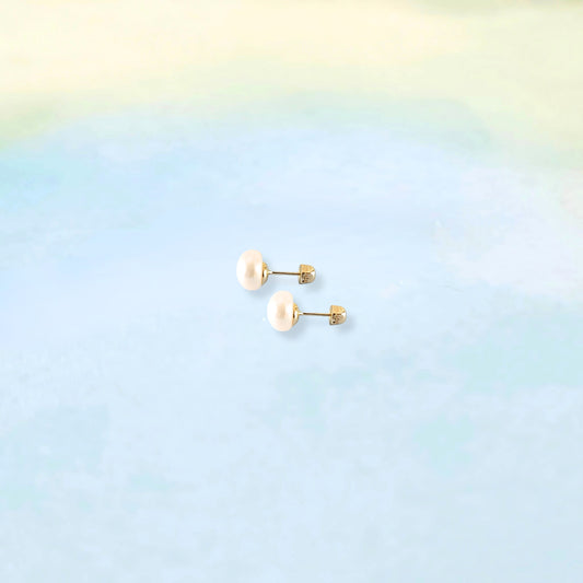 14k Pearl Studs