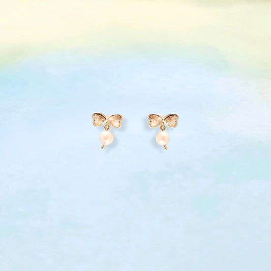 14k Pearl & Hearts Studs