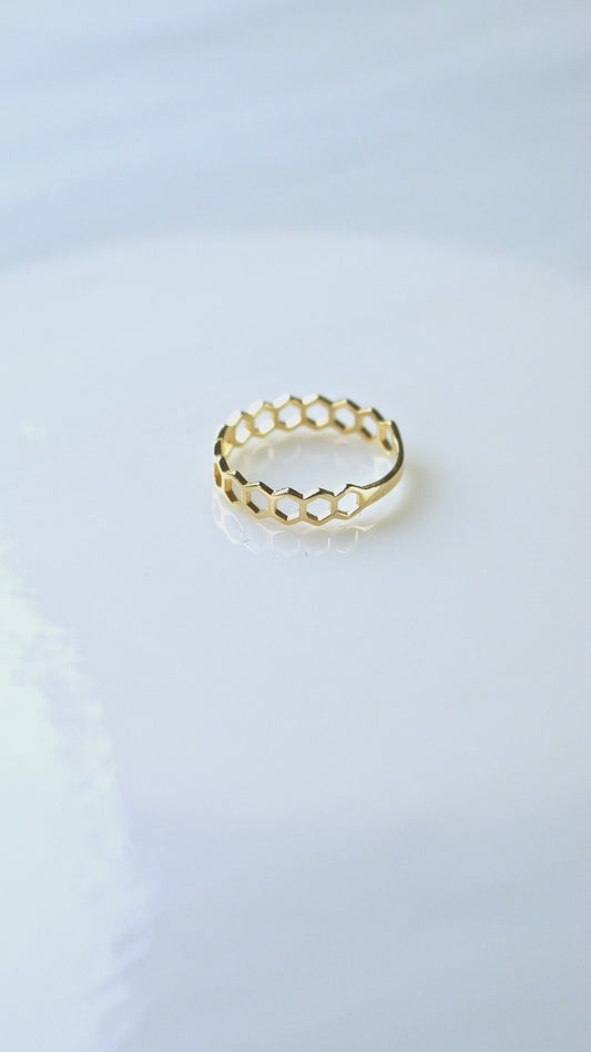14k Honeycomb Ring